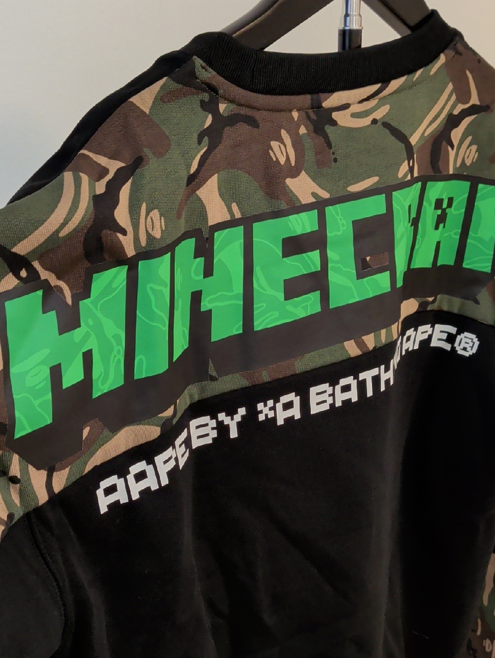 New AAPE X Minecraft Camo Black Sweatshirt - Picture 10 of 12